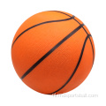 gloeien in het donkere basketbal